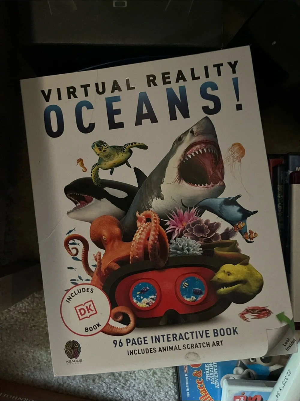 Virtual Reality Oceans! Gift Box - Illustrated Interactive VR Book and STEM